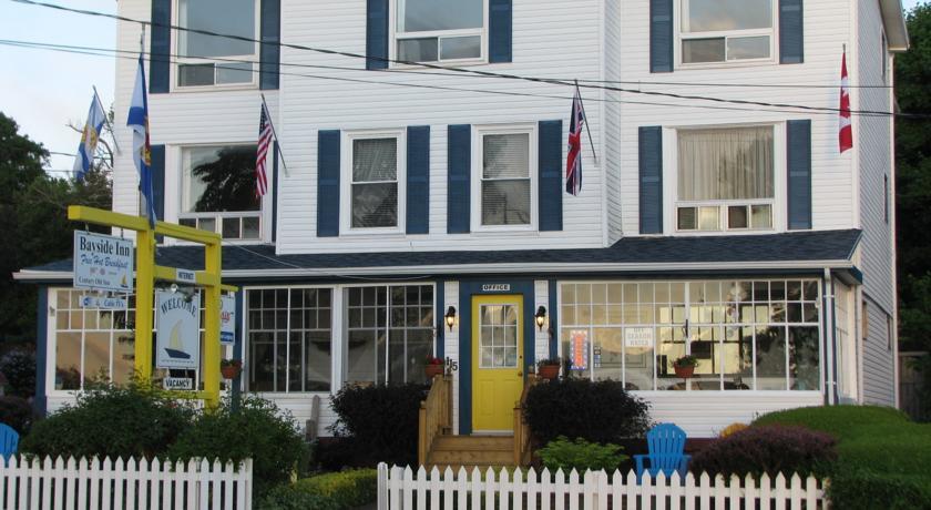 Отель Bayside Inn