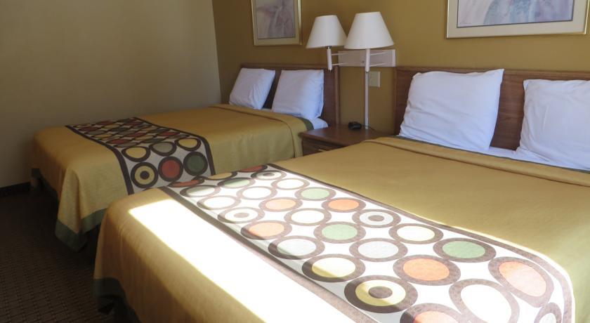 Отель Super 8 Sun Prairie