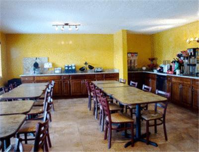 Отель Days Inn Albuquerque Northeast
