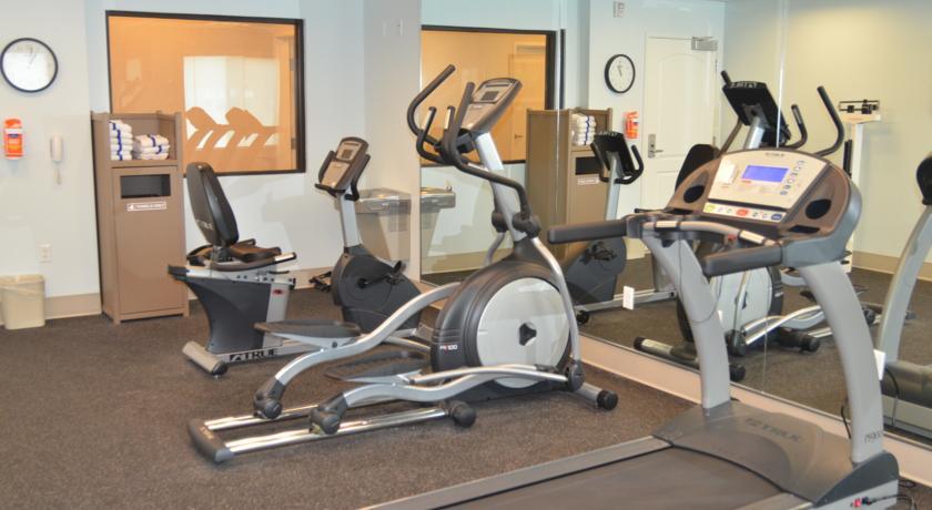 Отель Holiday Inn Express Springville