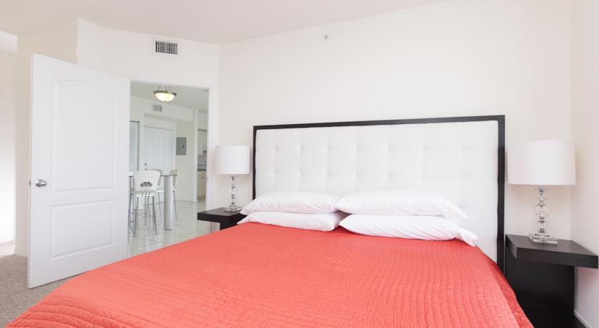 Апартаменты Miami Waterfront Apartments