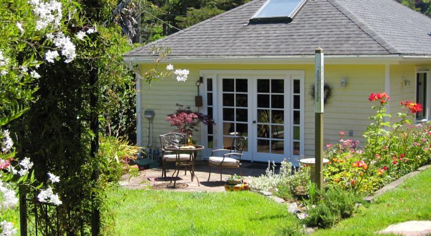 Апартаменты Tam Valley Bed & Breakfast