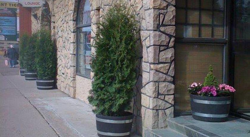 Отель Manhattan Inn Hotel