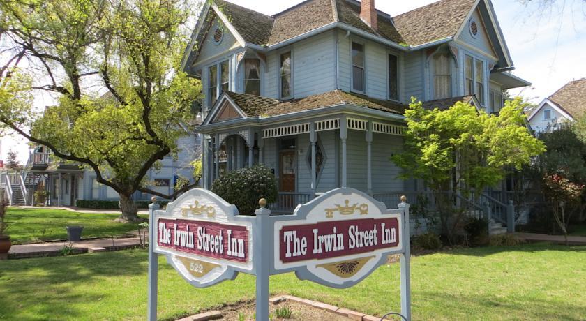 Отель Irwin Street Inn