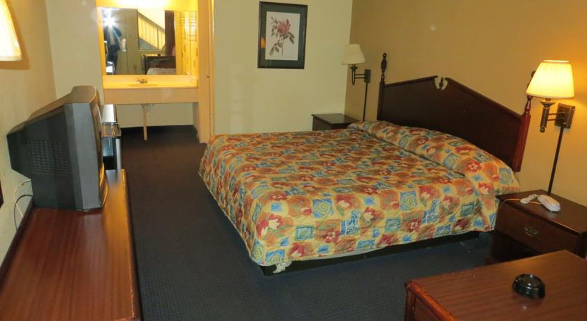Отель Budget Inn And Suites