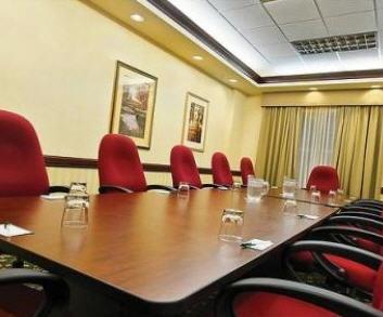 Отель Holiday Inn Express Alpharetta - Roswell