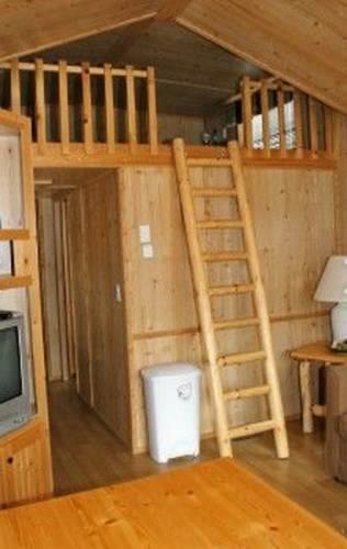 Отель Lakeside Cabins Resort
