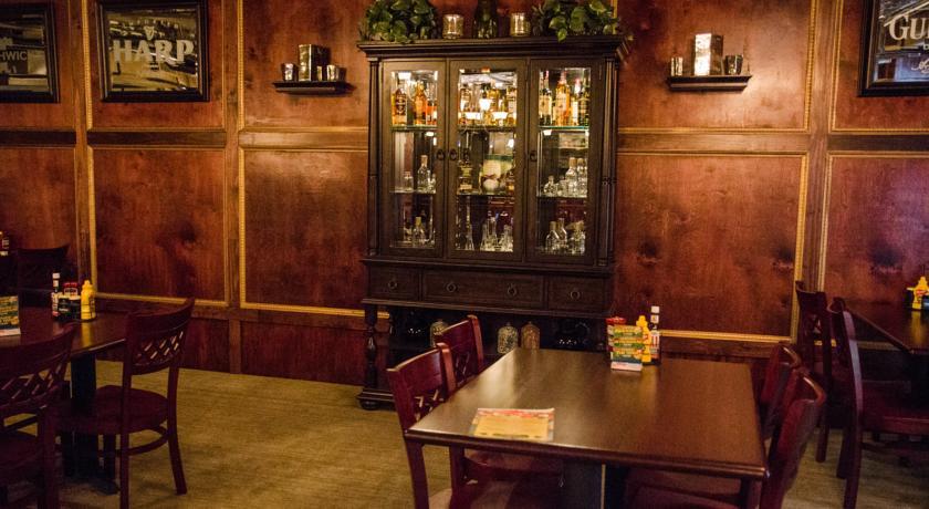 Отель Park Inn by Radisson Harrisburg West