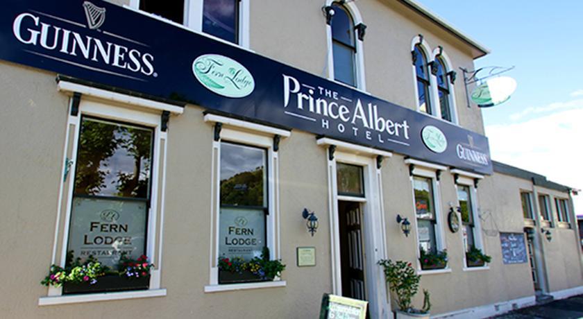 Хостел The Prince Albert Backpackers & Bar