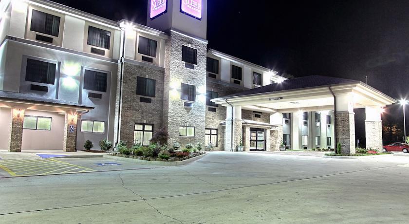 Отель Sleep Inn & Suites Center