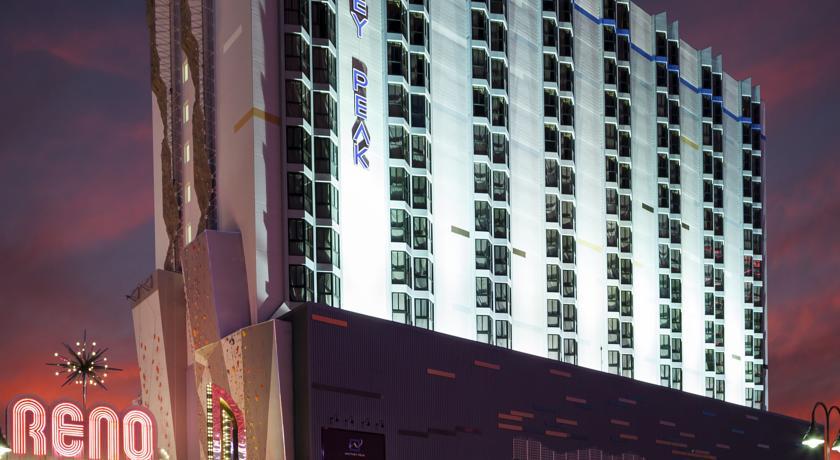 Отель Whitney Peak Hotel