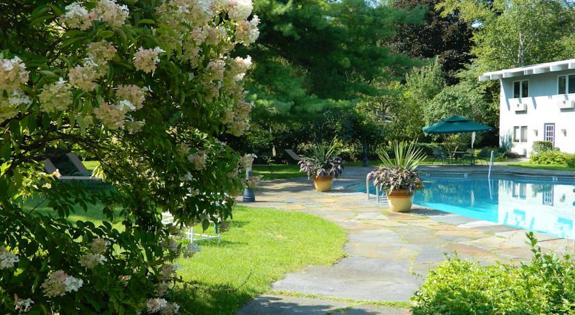 Отель Paradise Inn