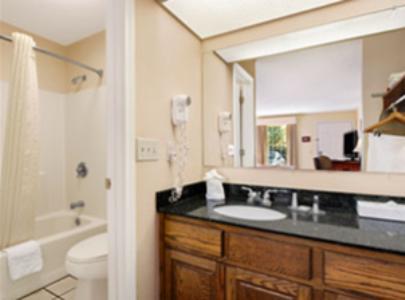 Отель Baymont Inn & Suites - Orangeburg