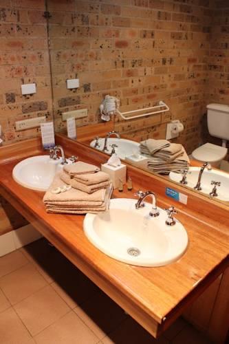 Отель Macquarie Inn Hotel Motel Dubbo