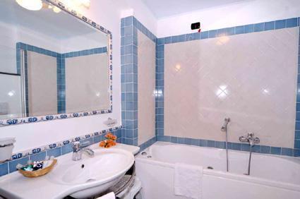 Отель Hotel Bougainville