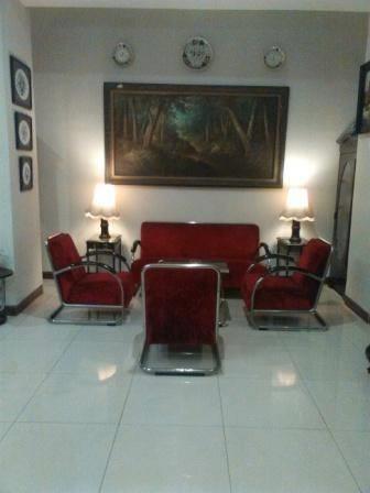 Hotel Emia