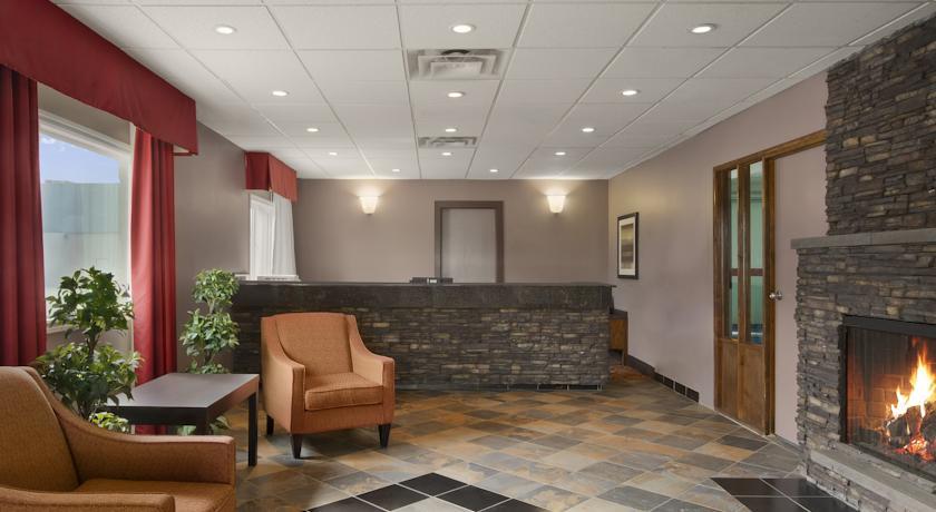 Отель Travelodge Meadow Lake