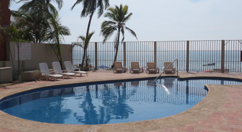 Отель Bungalows Las Arenas