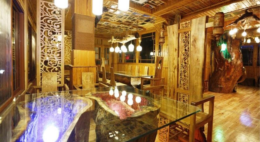 Отель Long Ji The One Hotel