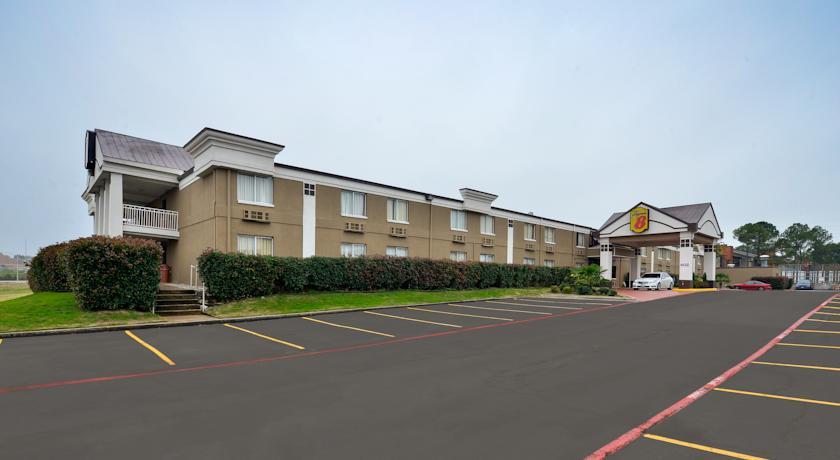 Отель Super 8 Grand Prairie