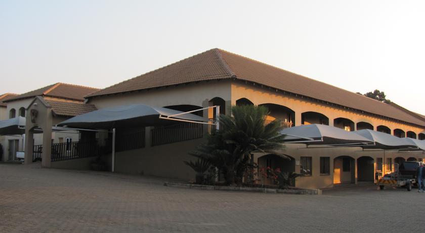 Отель Ivory Tusk Lodge