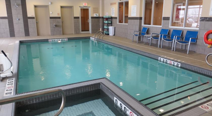 Отель TownePlace Suites by Marriott Thunder Bay