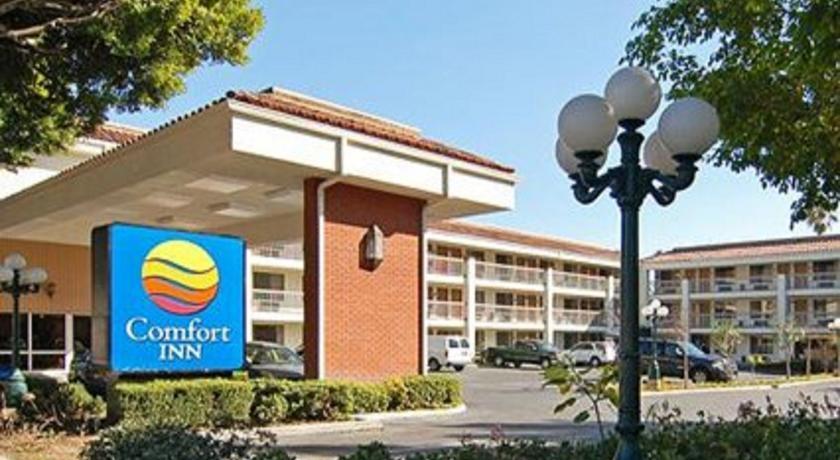 Отель Comfort Inn Near Pasadena Civic Auditorium