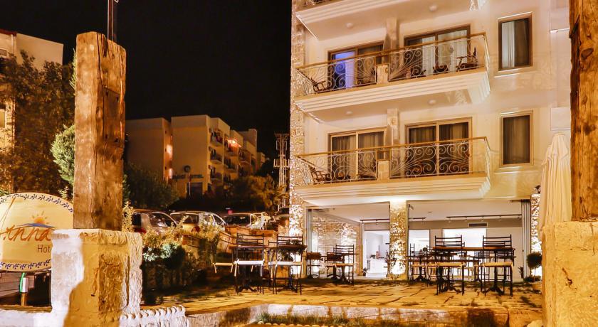 Arnna Hotel