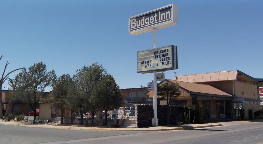 Отель Budget Inn West