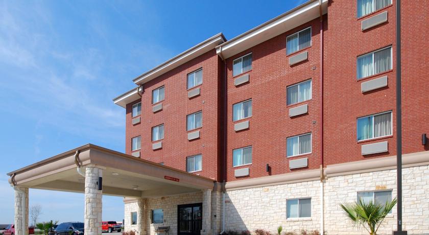 Отель Comfort Suites Grand Prairie