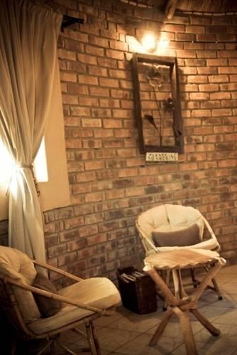 Отель Olievenhoutsrus Guest- and Game Farm