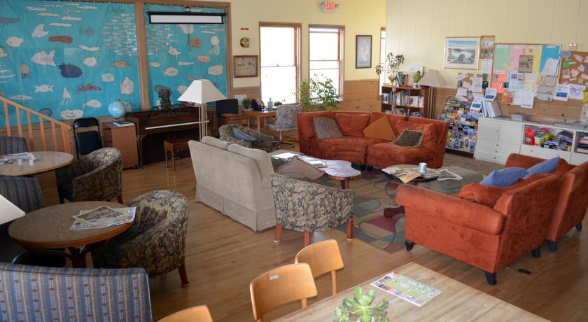 Хостел HI - Monterey Hostel
