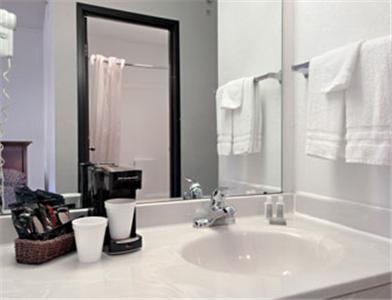 Отель Baymont Inn & Suites Smyrna