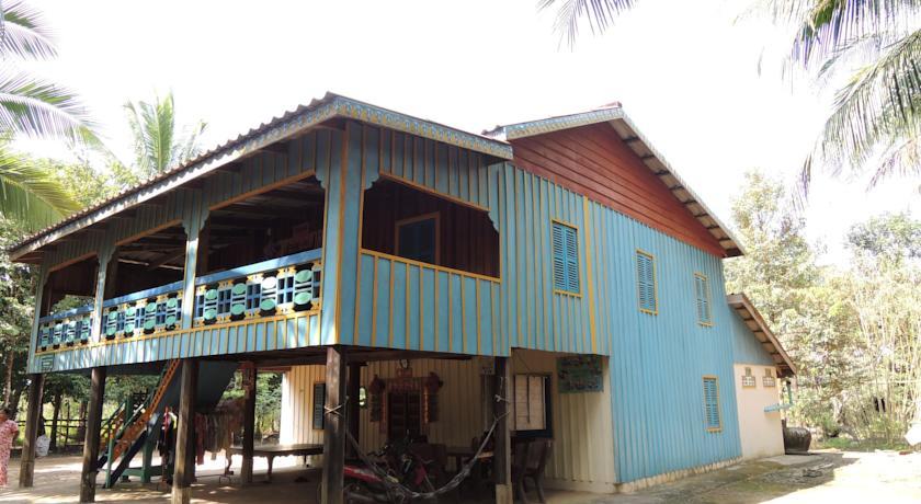 Отель Bear Cat Guesthouse