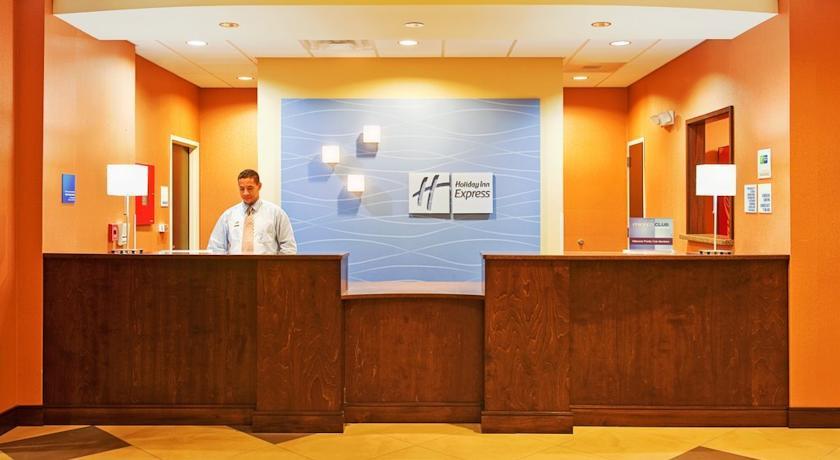 Отель Holiday Inn Express Moline - Quad Cities Area