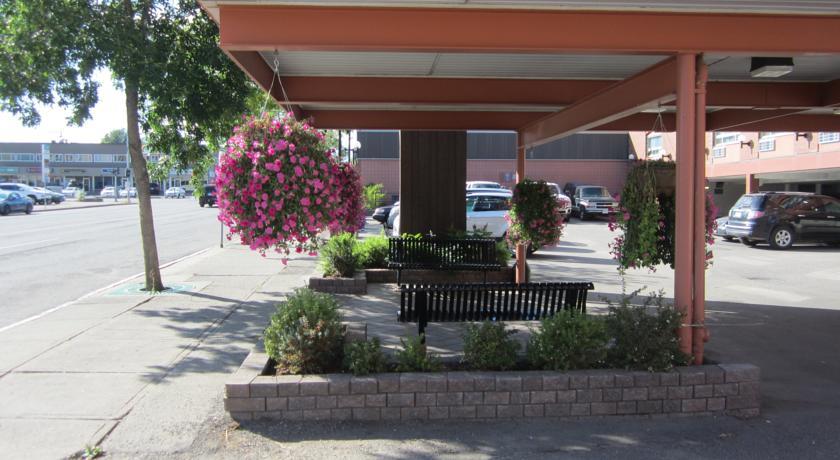 Отель Travelodge Prince George