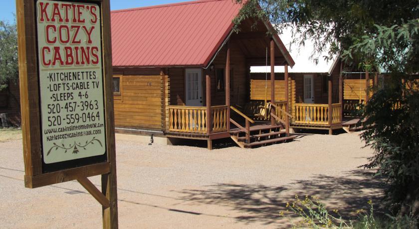 Отель Katie's Cozy Cabins