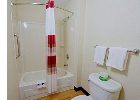 Отель Red Roof Inn Tampa Fairgrounds