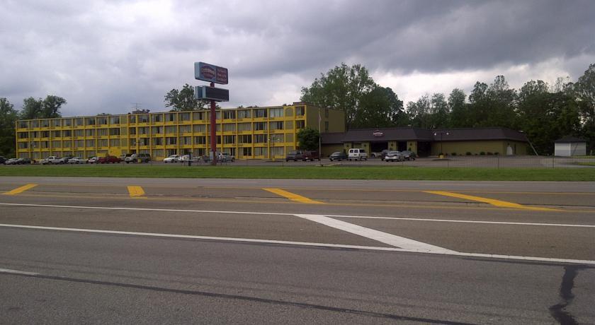 Отель Country Hearth Inn & Suites