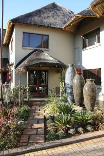 Отель Monte Christo Country Lodge