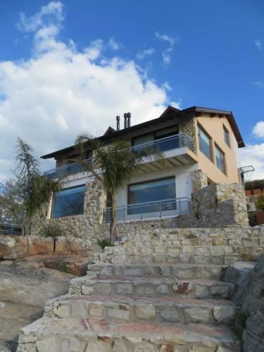 Отель Las Piedras VIP Lodging