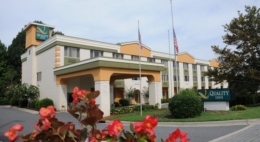 Отель Quality Inn Huntersville