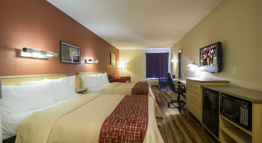 Отель Red Roof Inn & Suites Bellmawr