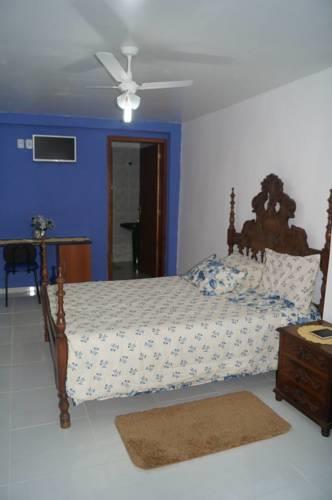 Отель Iza Holidays Hotel