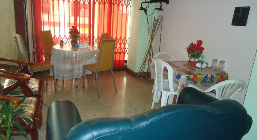 Hostal Roselena
