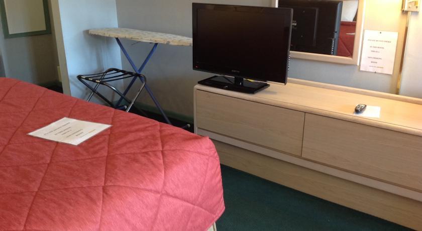 Отель Americas Best Value Inn Meridian