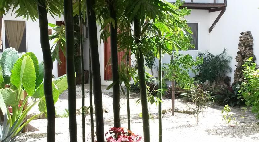 Хостел Hostal Jardín Mahahual