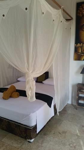 Отель Elephant House and Bungalows Gili Air