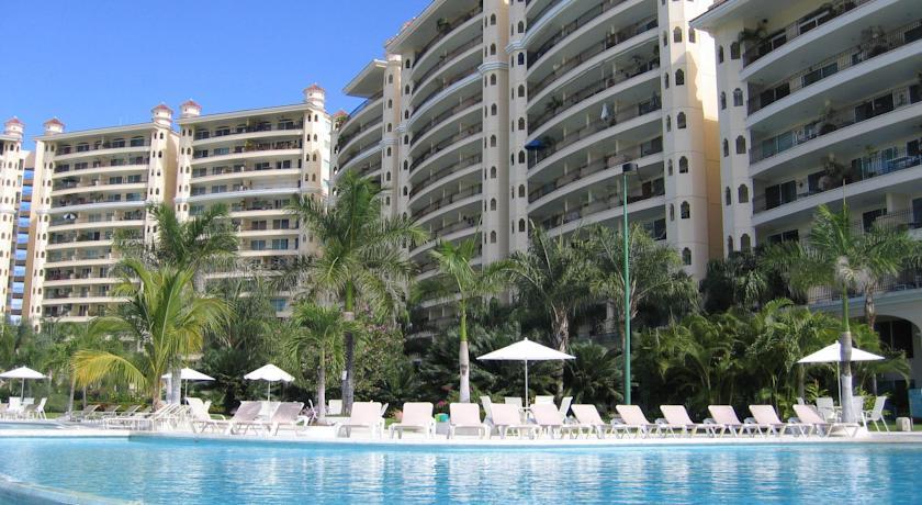 Bay View Grand 707-D