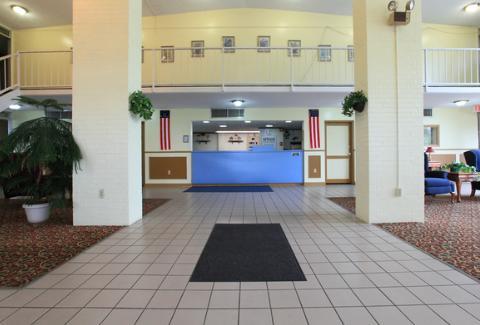 Отель Americas Best Value Inn Newton